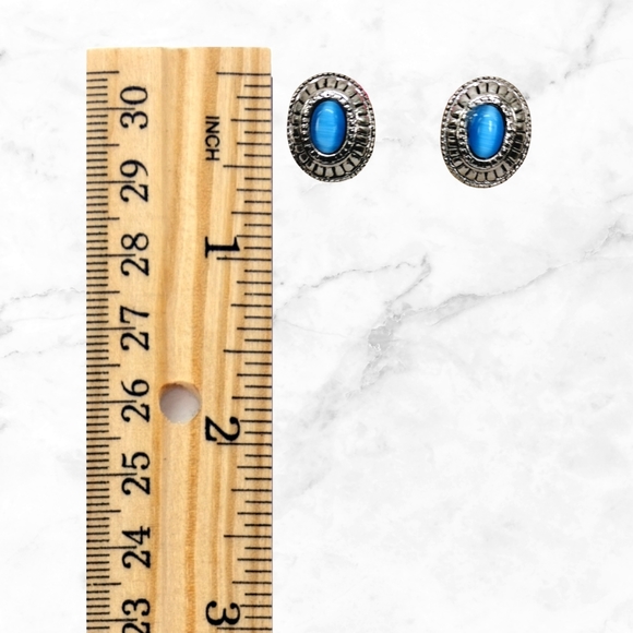 NEW Southwest Inspired Oval Silver and Light Blue Earrings - Picture 4 of 9